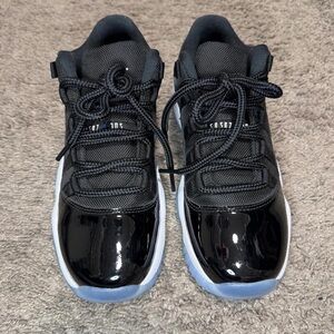 Jordan 11 Retro Low black